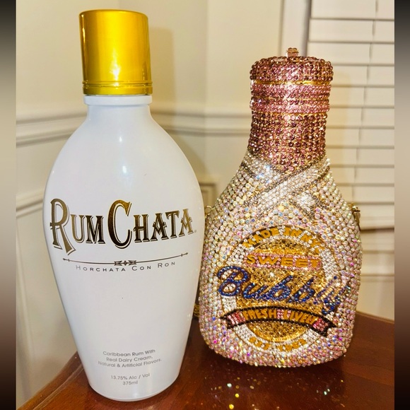 Champagne 🍾 purse